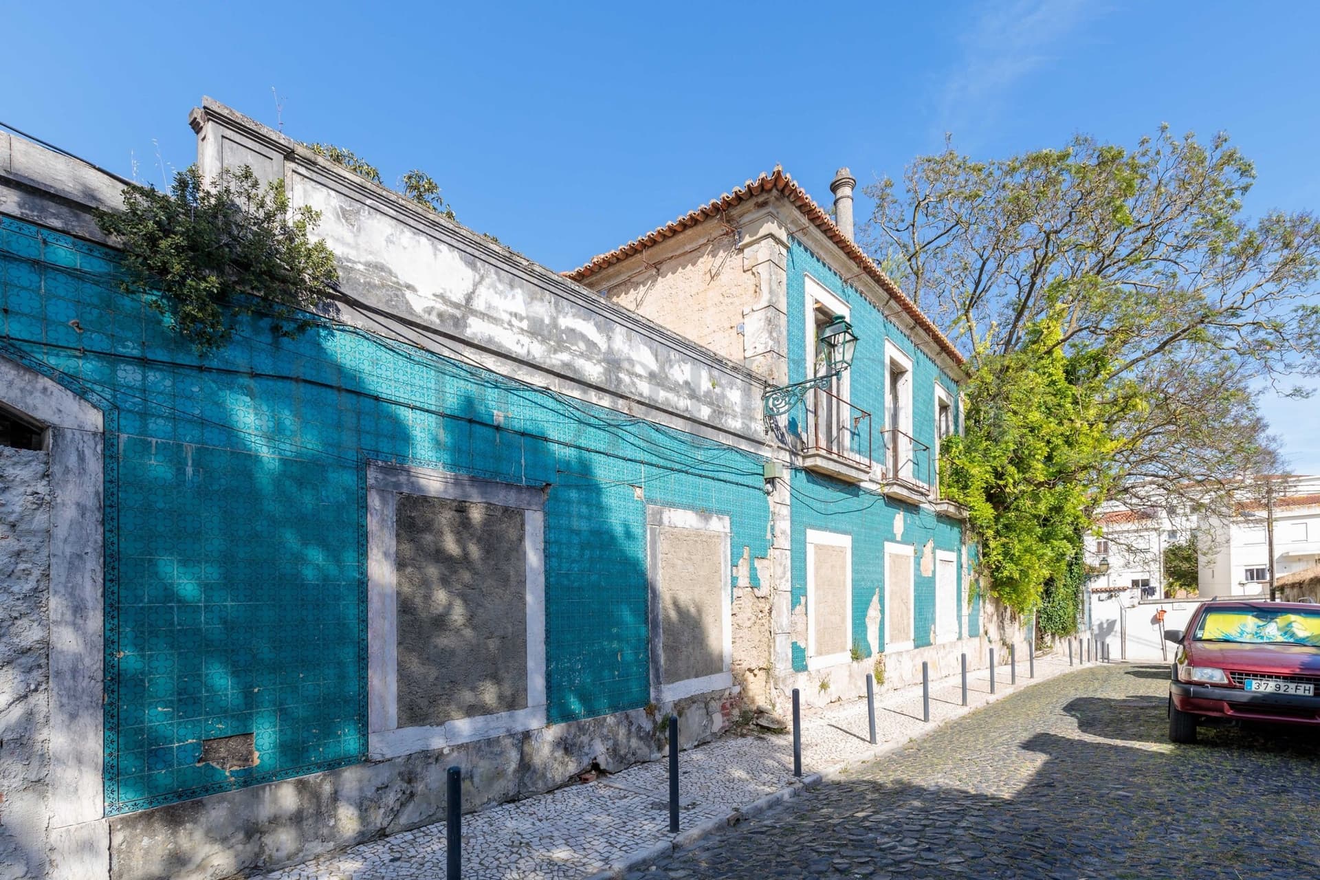 Quinta De Santo António: Historic Palace With Development Potential In Lisbon — in Lisbon, Portugal