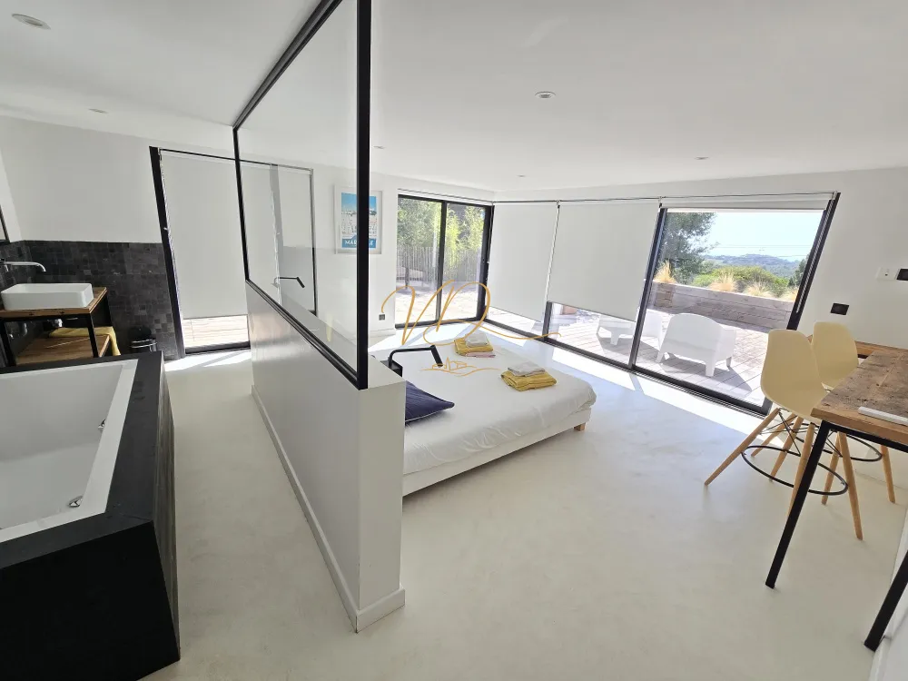 Elegant Villa With Sea Views And High Rental Potential 5