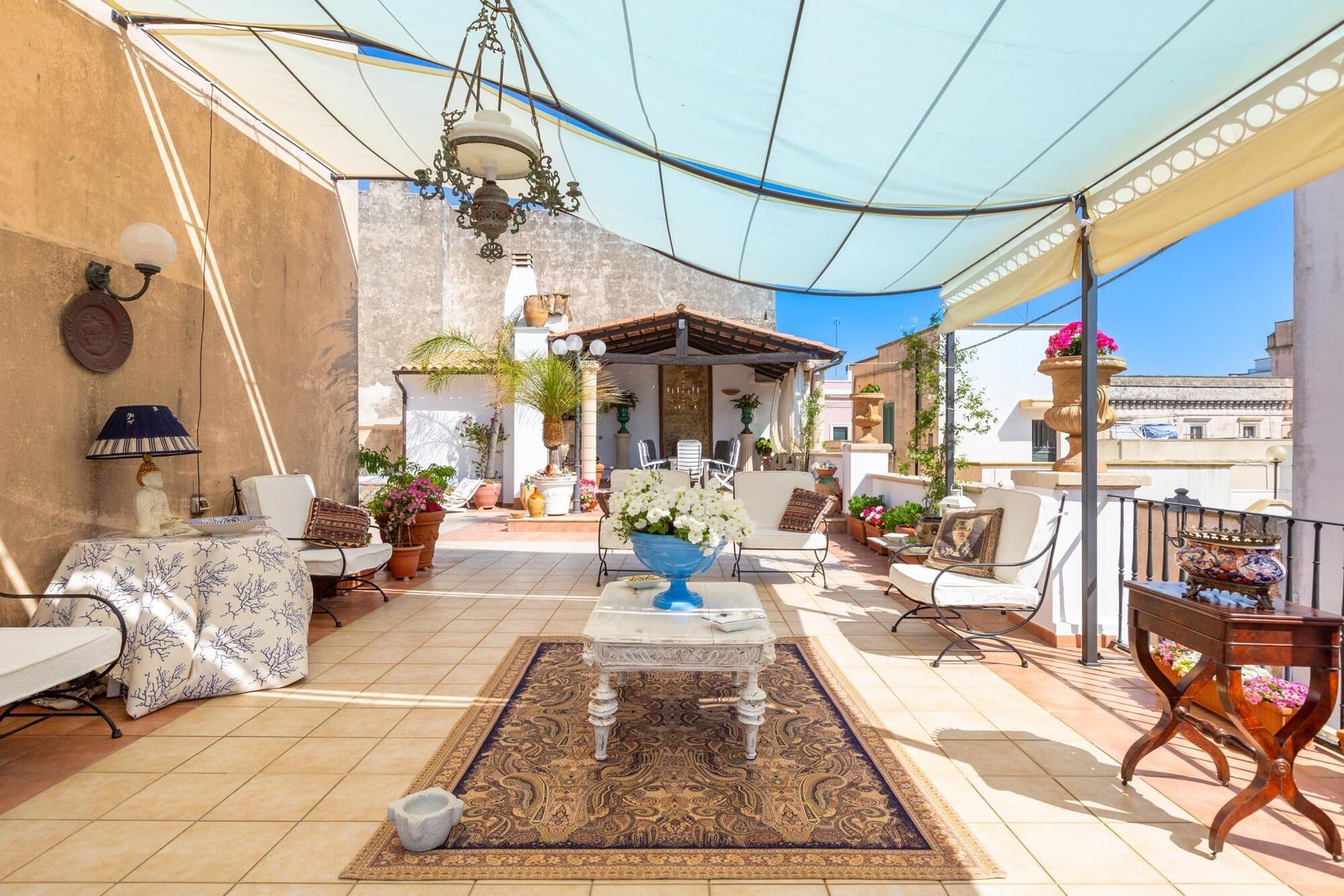 Elegant Noble Palace With Majestic Frescoes And Large Terrace 2