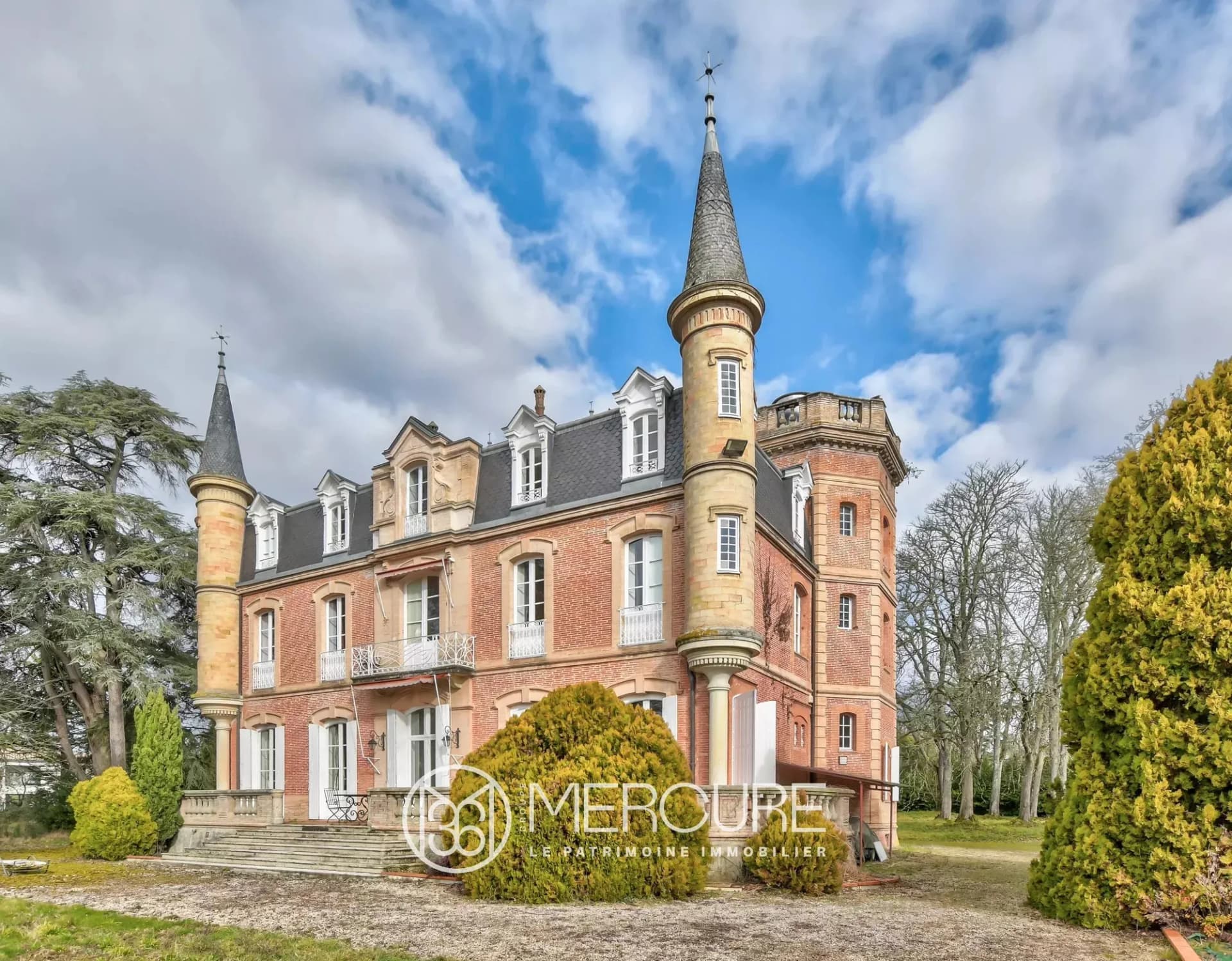 Elegant Napoleon III Château With Swimming Pool Near Toulouse