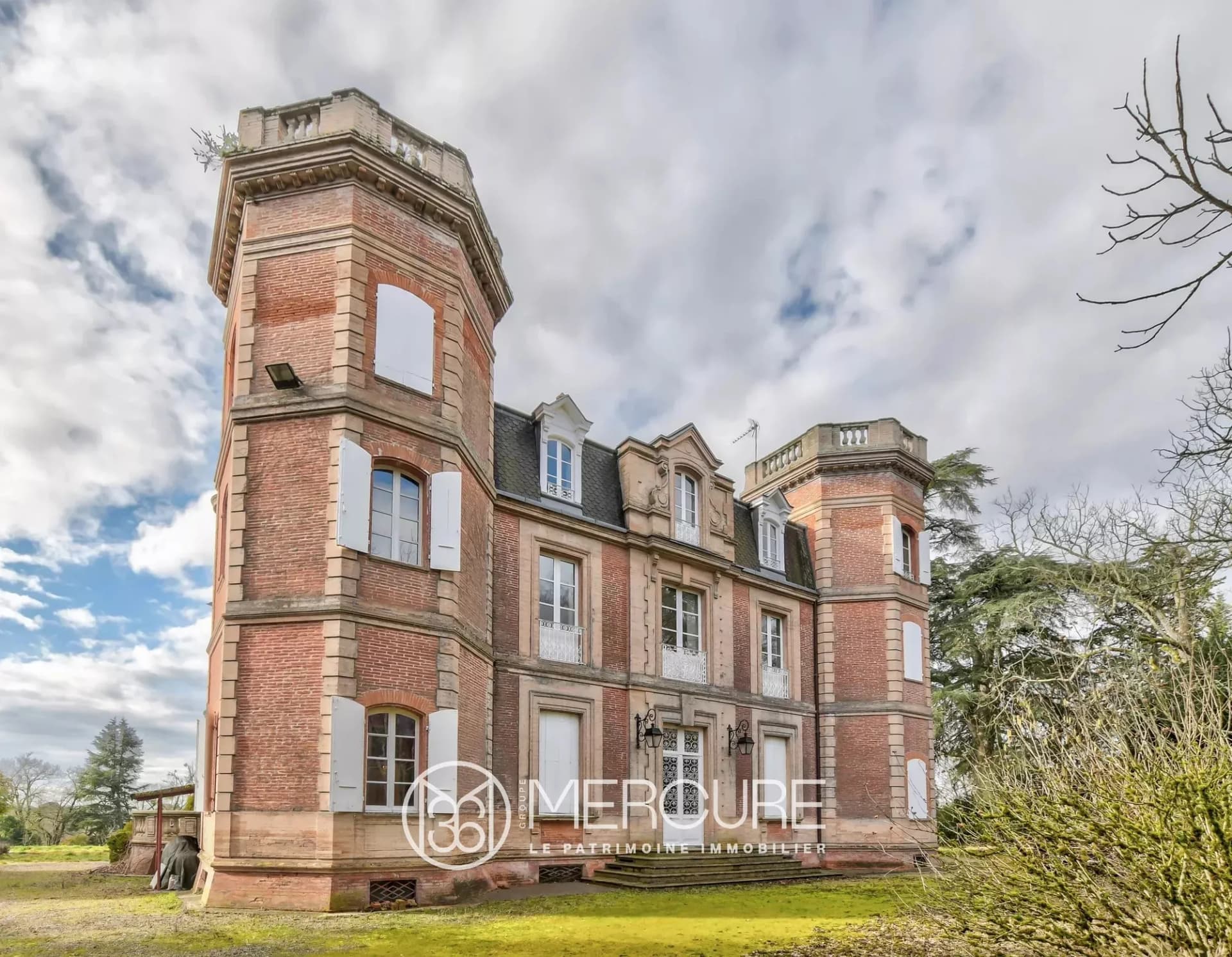 Elegant Napoleon III Château With Swimming Pool Near Toulouse 2