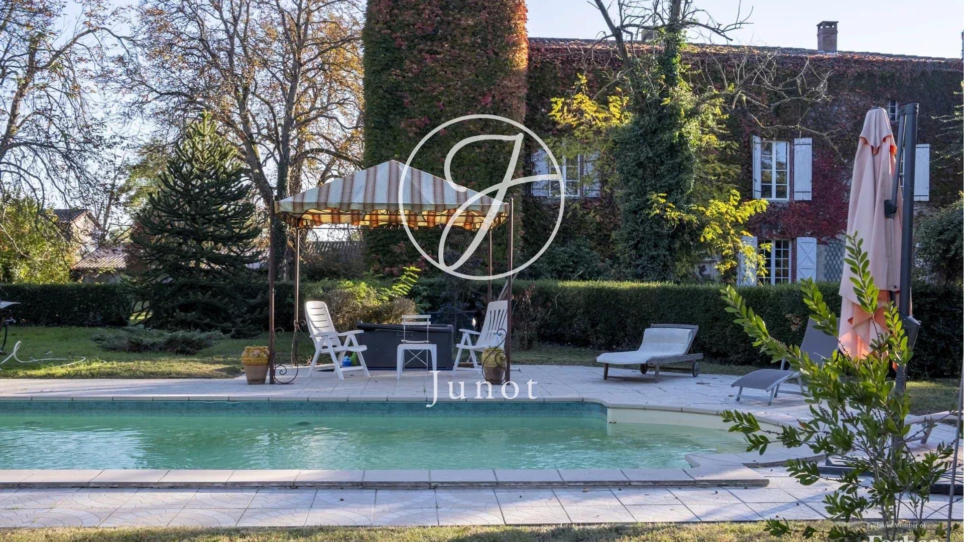 Charming Castle Estate with Apartments and Swimming Pool 2