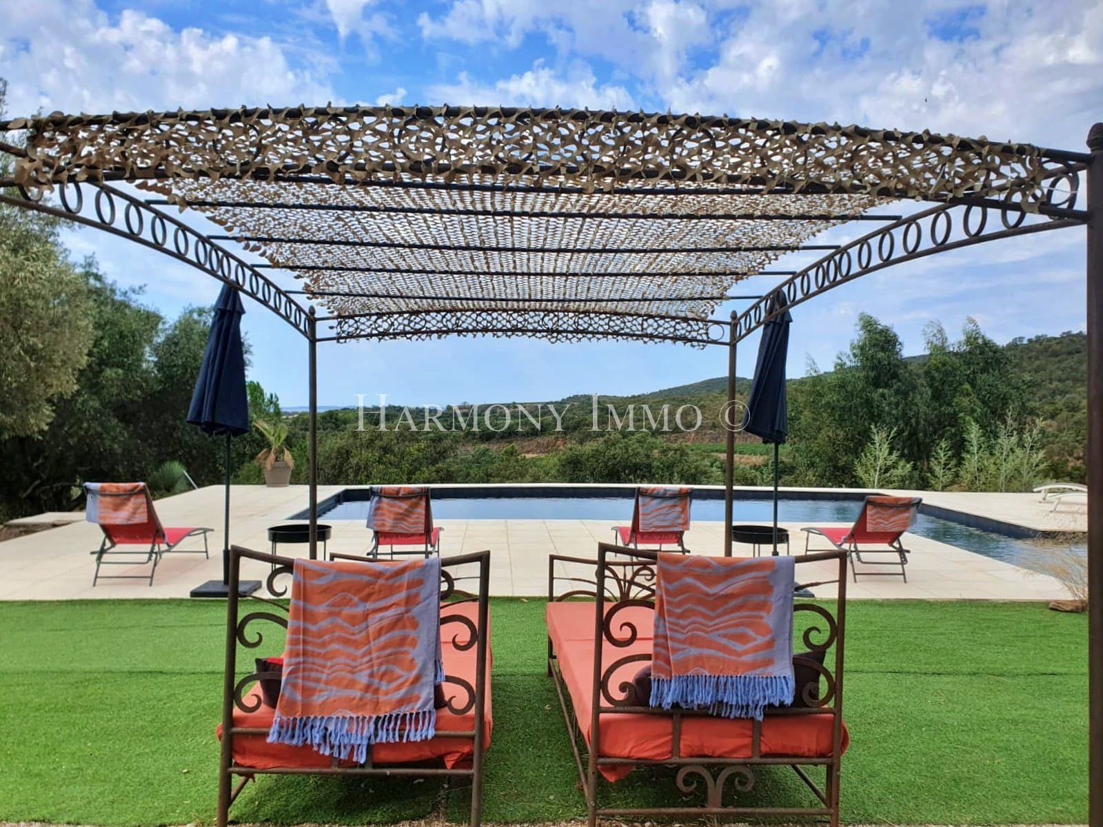 Castles for sale in La Londe-les-Maures