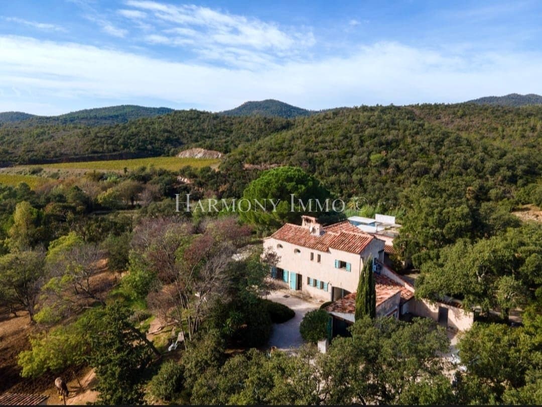 Charming Provençal Bastide With Swimming Pool And Stunning Views 3