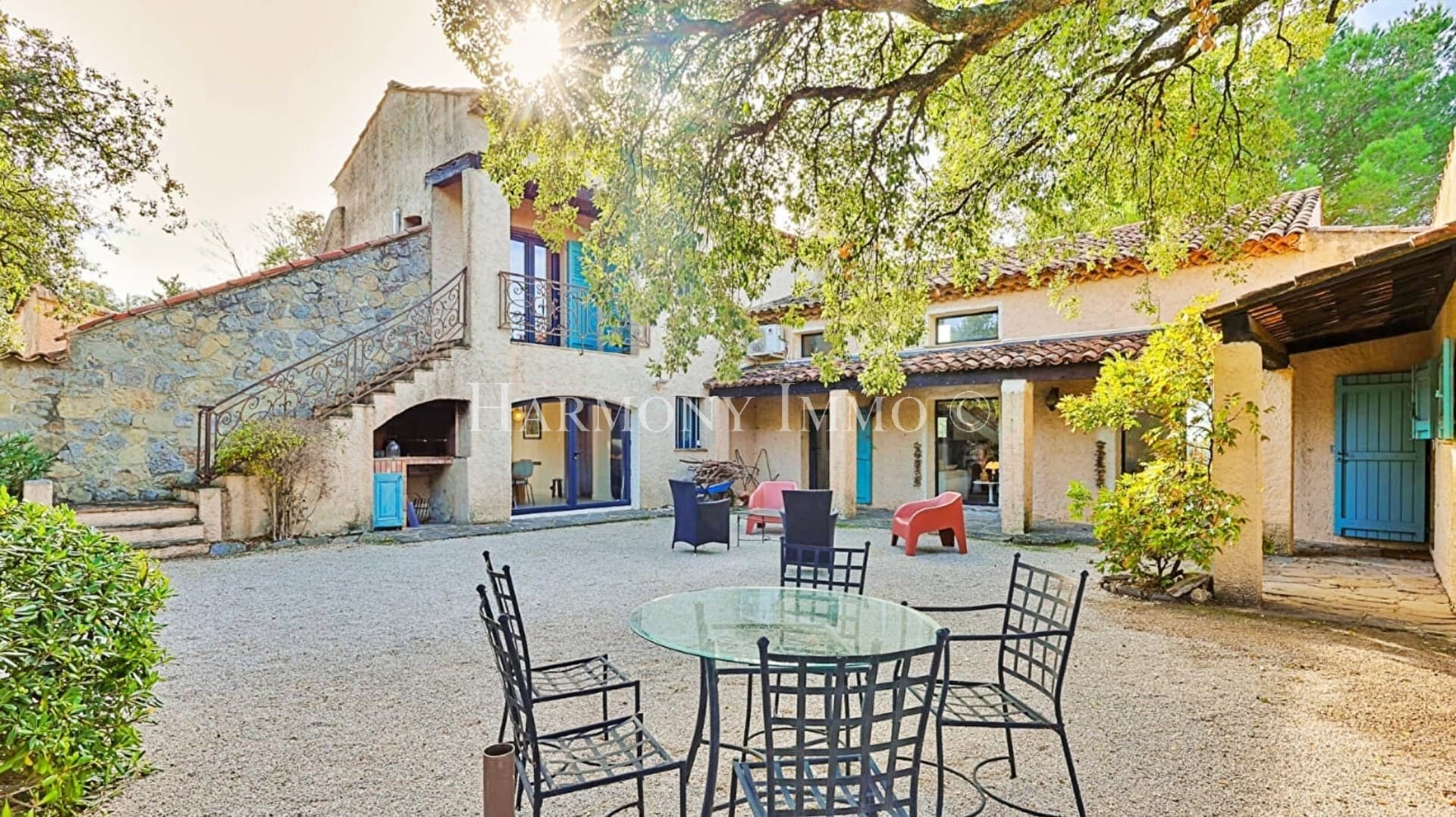 Charming Provençal Bastide With Swimming Pool And Stunning Views 5