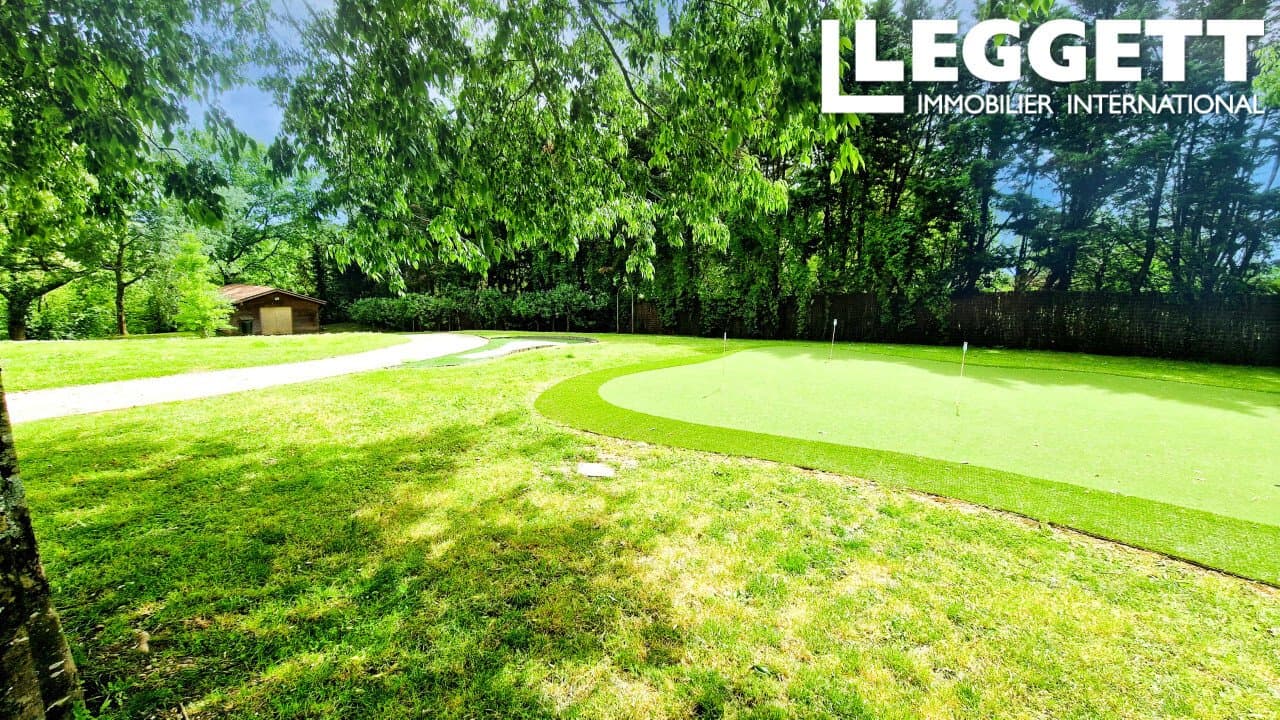 Elegant 5 Bedroom Château With Heated Pool And Putting Green Near Saint-Émilion 3