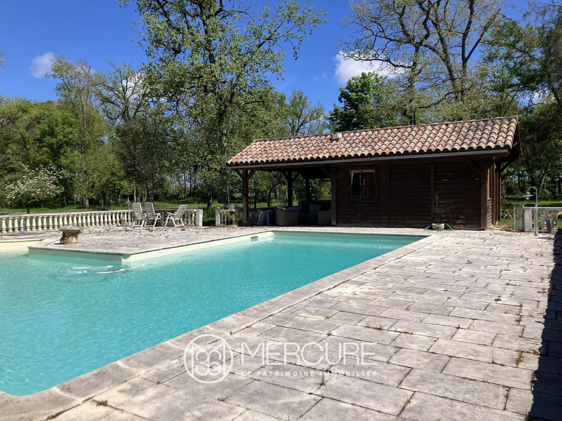 19th Century Château With Stables And Saltwater Swimming Pool 4