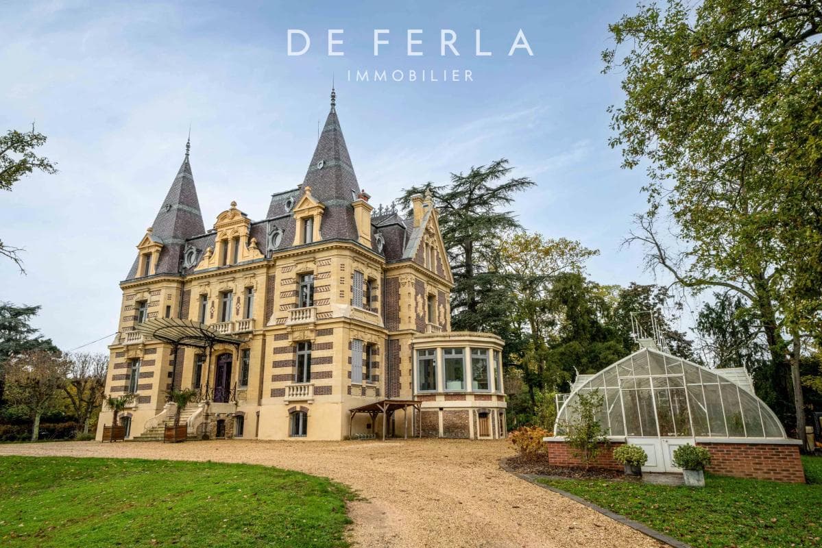 Castle 826 Sqm 12 Bedrooms — in Yvelines, Île-de-France