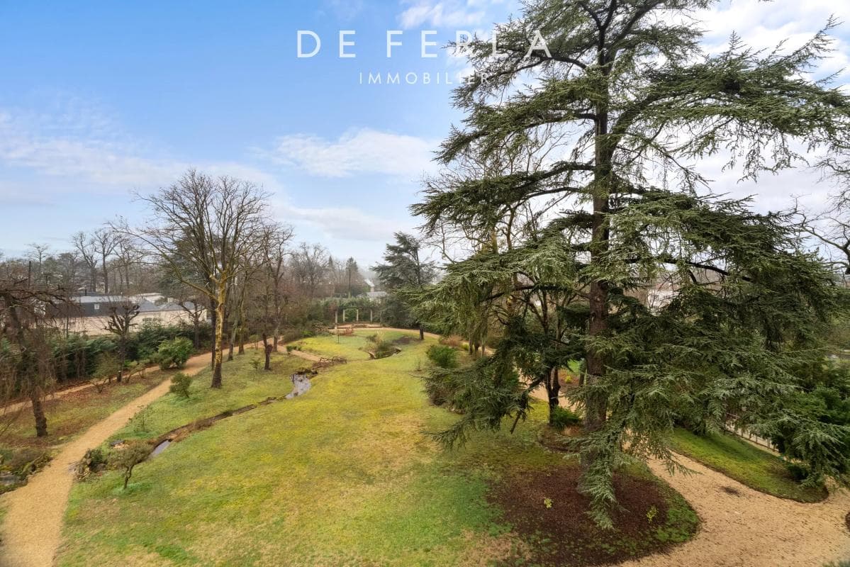Castle 826 Sqm 12 Bedrooms 4