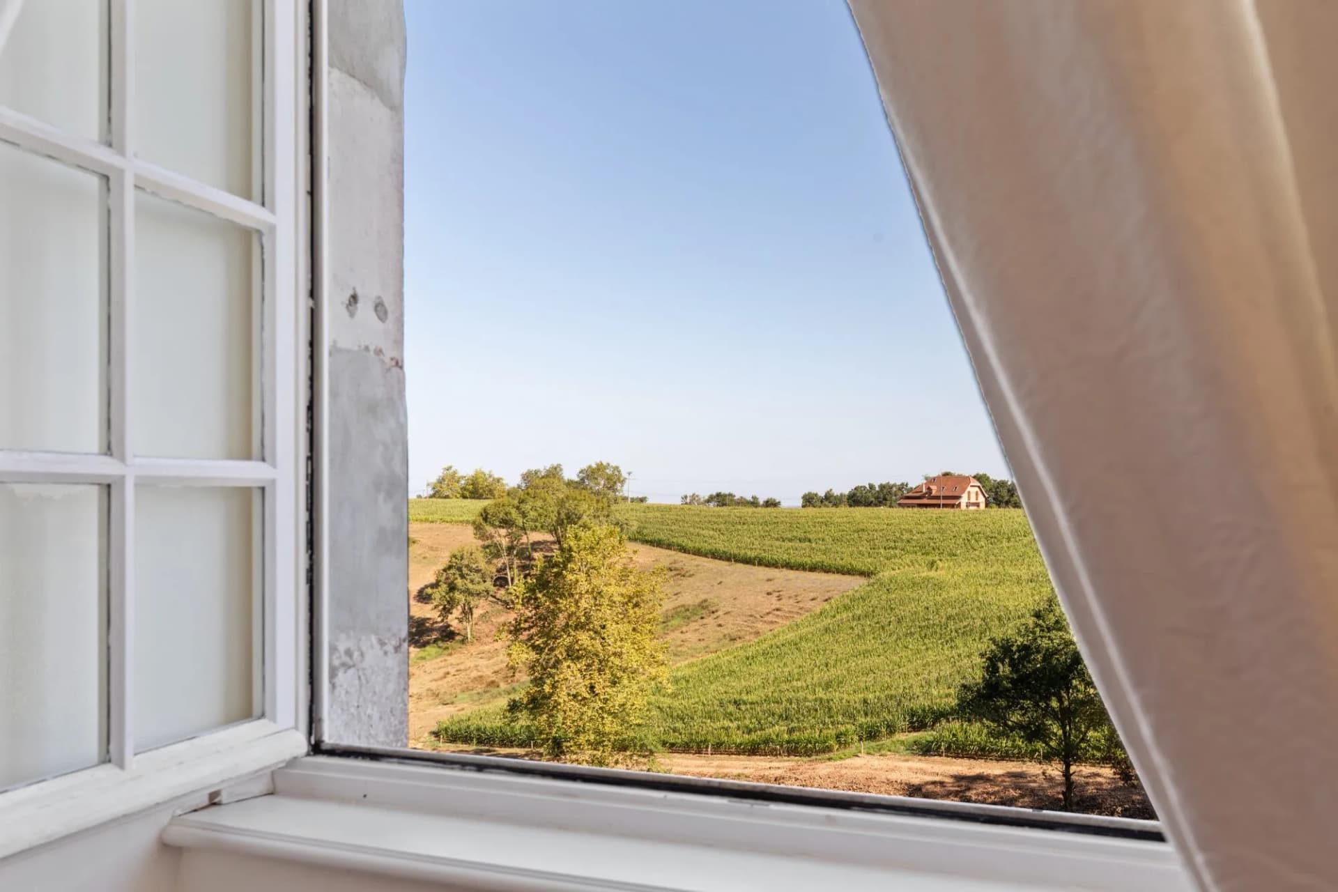 Magnificent 17th Century Château With 30 Hectares And Stunning Pyrenees Views 3