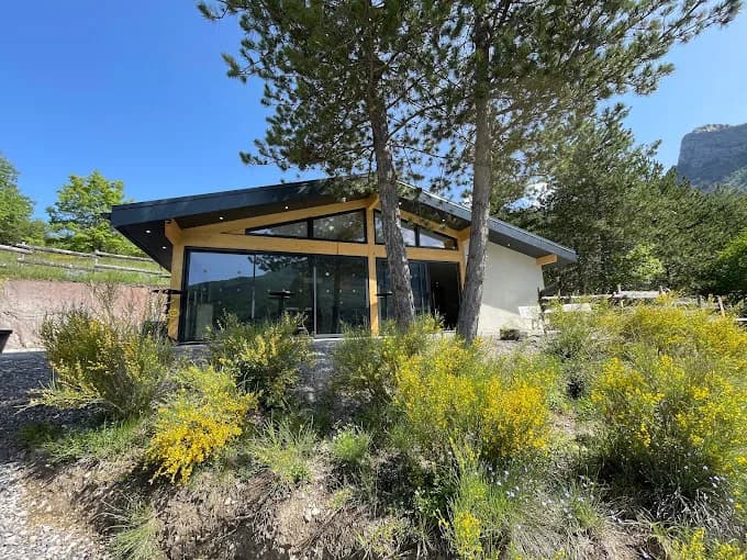 Real Estate Complex With 6 Cottages And Reception Hall