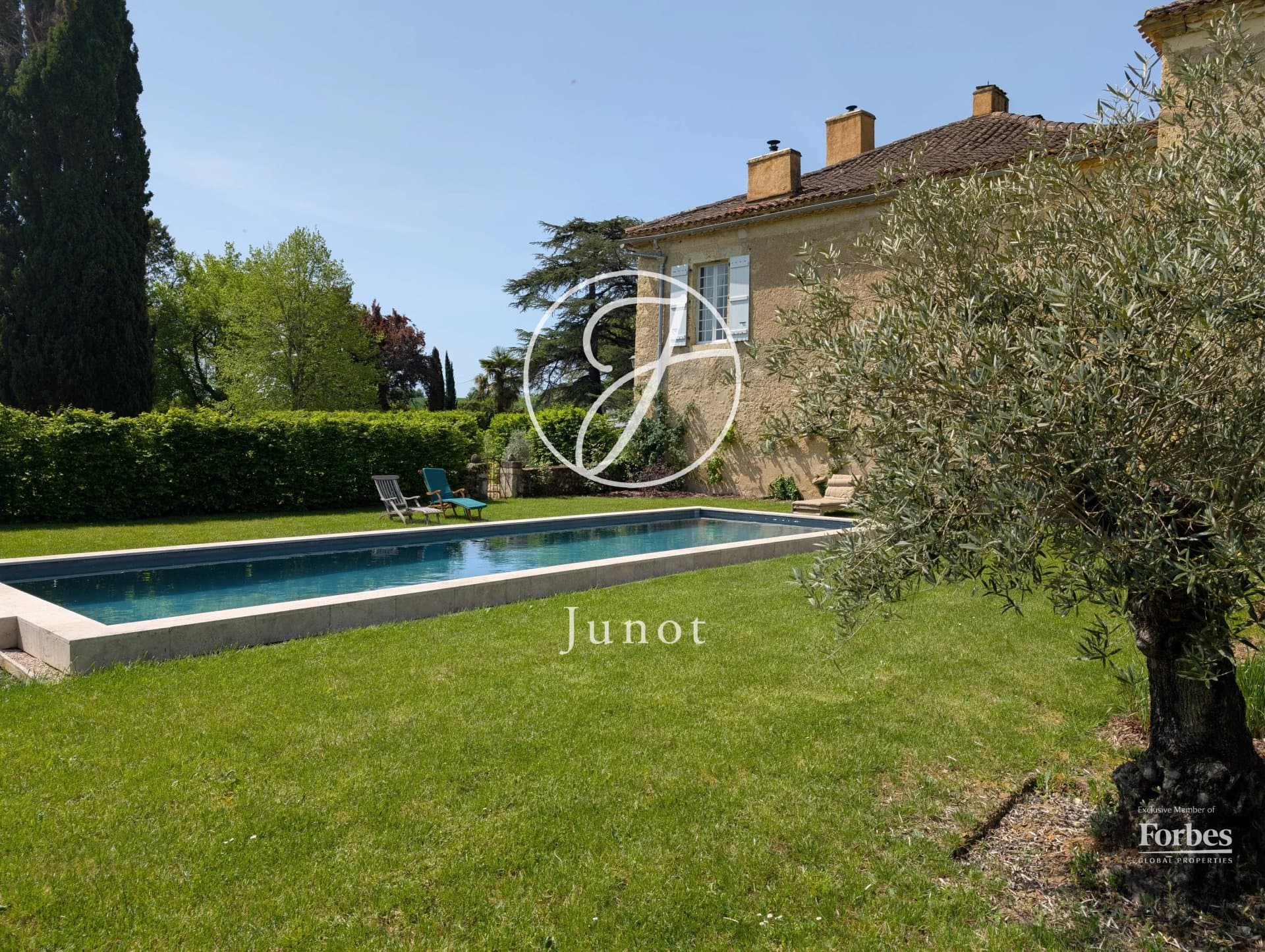 Historic Château Estate in the Heart of Gascony 4
