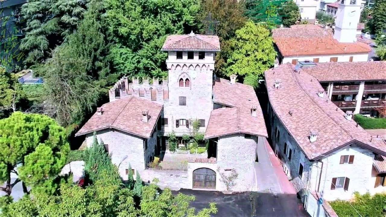 Castle Of Gorle: 13th Century National Monument With Modern Comforts 3