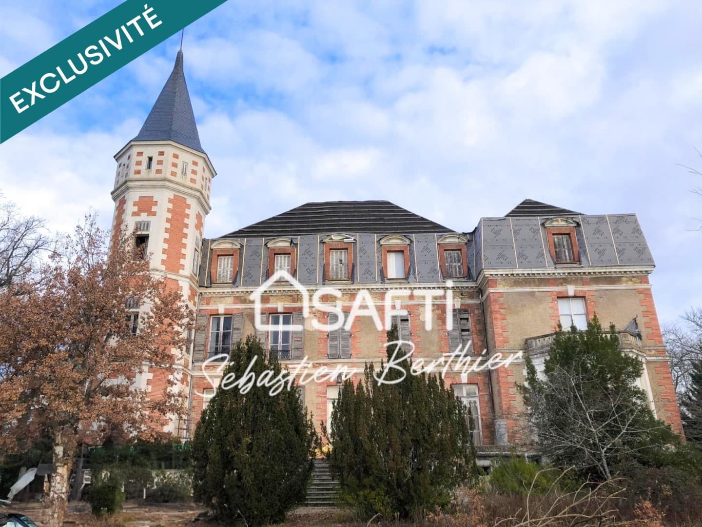 Historic Castle with 20 Bedrooms in Toulouse