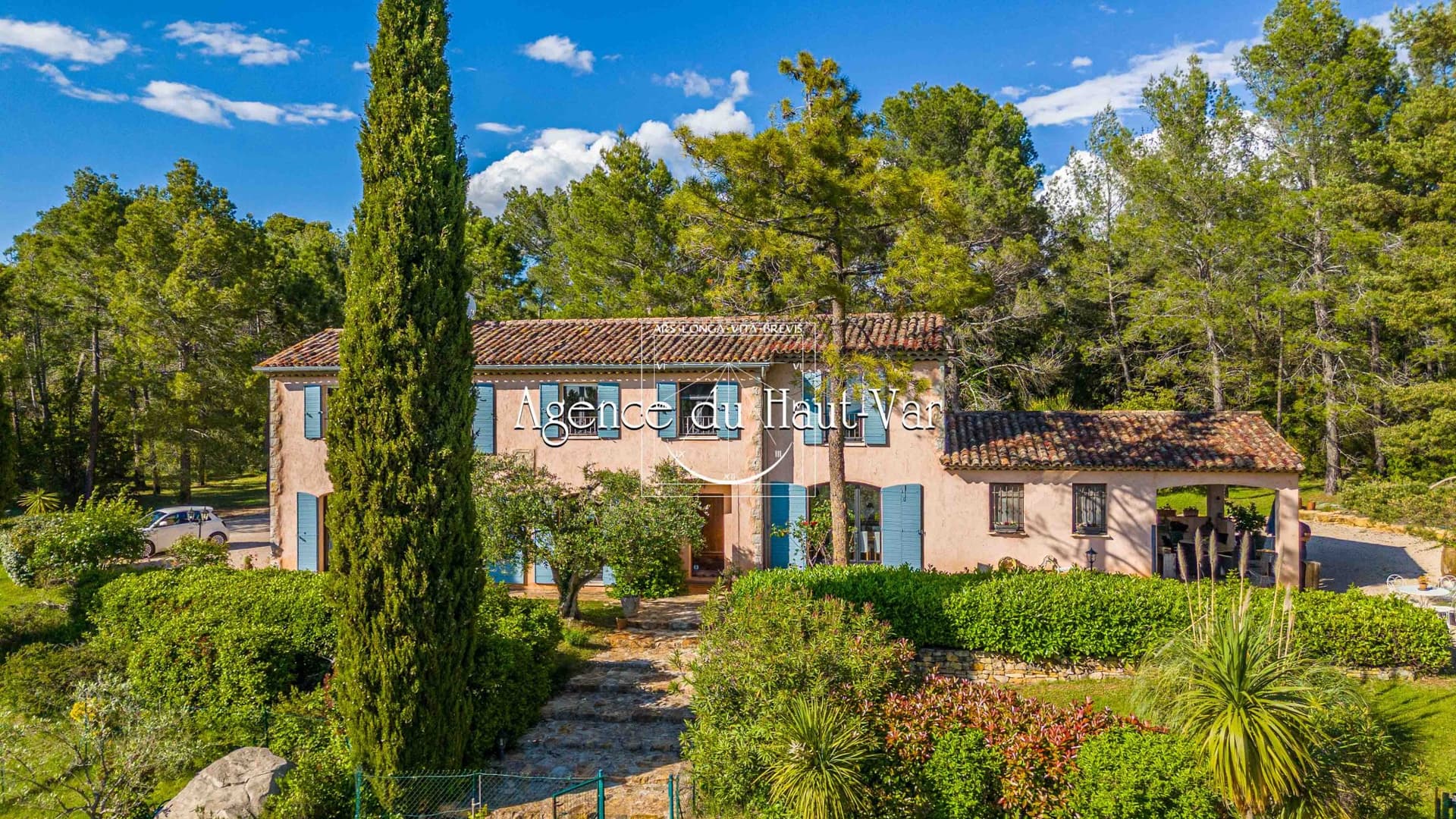 Charming House With Swimming Pool And Scenic Views In Provence 2
