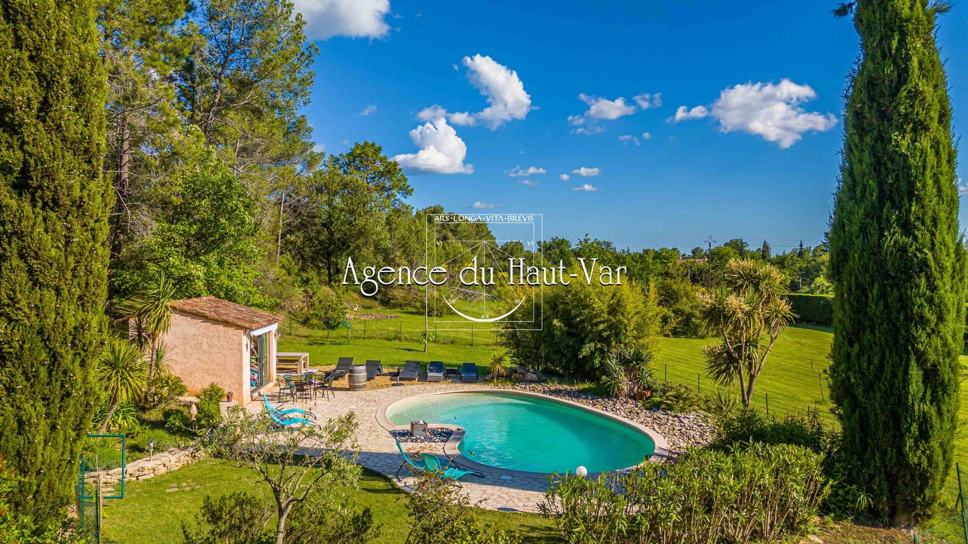 Charming House With Swimming Pool And Scenic Views In Provence 4