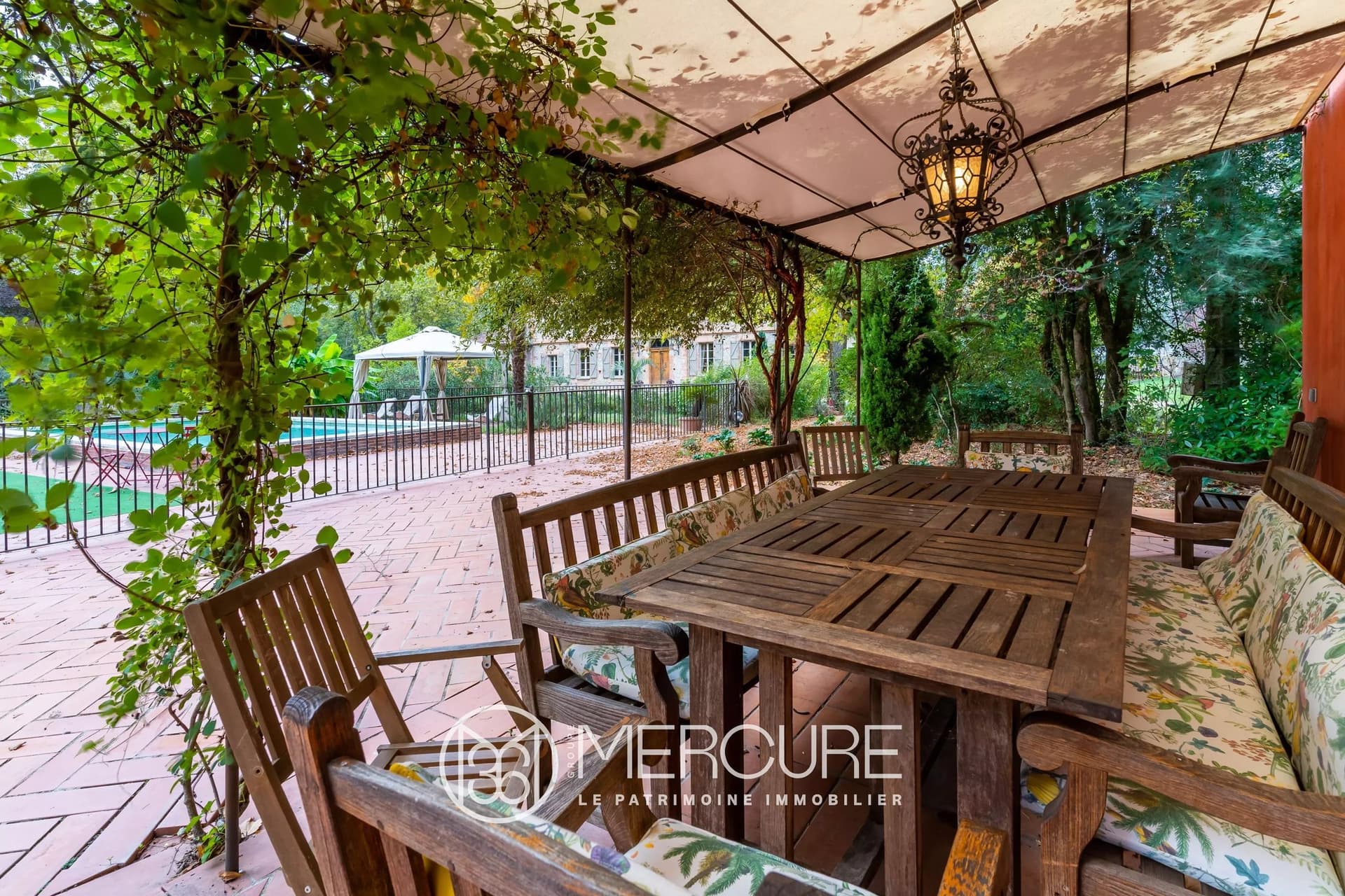 Elegant 19th Century Mansion With Swimming Pool And Outbuildings 4