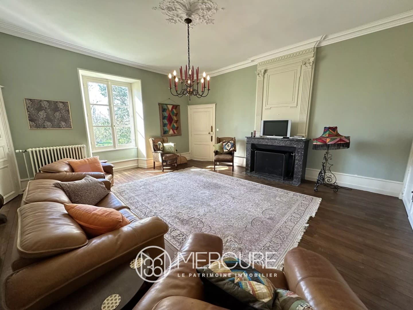 Spacious 15th Century Château With Guest House And Swimming Pool 5