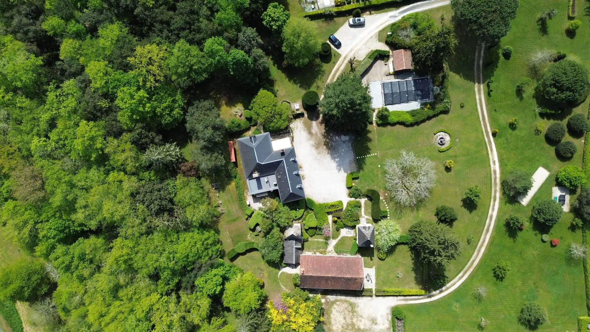 Charming Manor With 4 Gîtes And Pool Near Sarlat 4