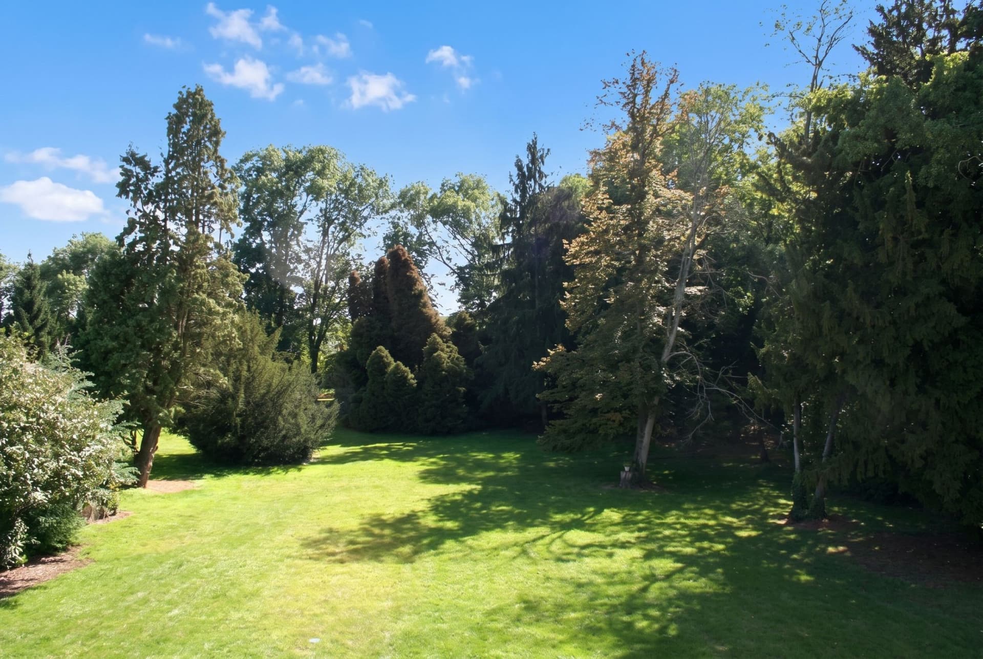 Charming Castle With 6 Bedrooms And 2.5 Hectares Park 3