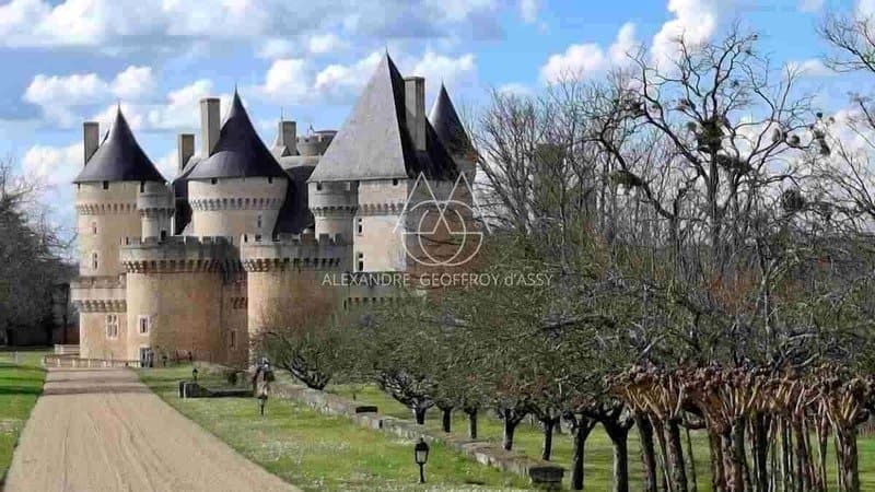 Majestic 15th Century Castle With Conference Center And Panoramic Views