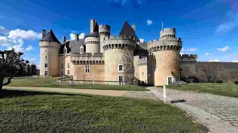 Majestic 15th Century Castle With Conference Center And Panoramic Views 2