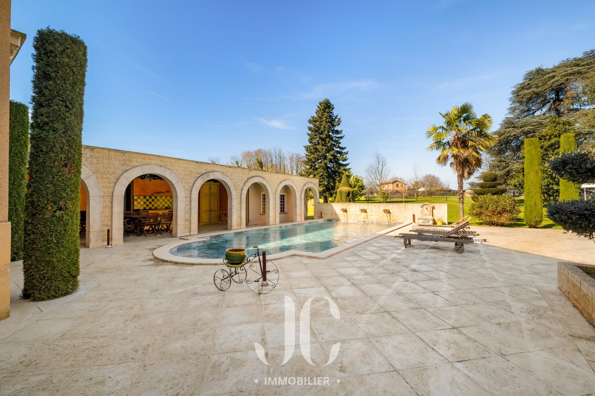 Charming Late 19th Century Character Property With 423 Sqm Living Space 3