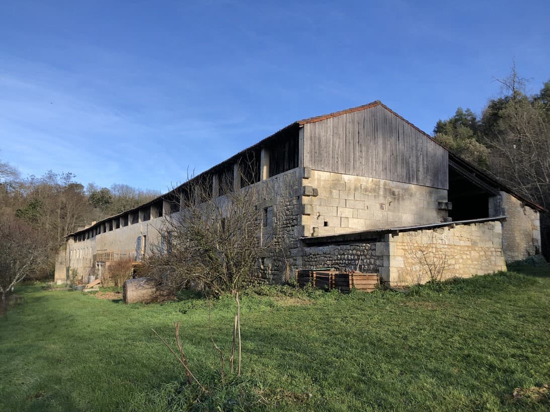 Historic Castle with 2 Bedrooms and Terrace 3