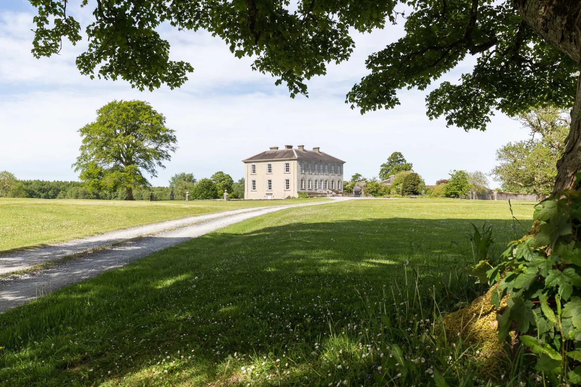 Sopwell Hall: A Grand Georgian Country Home With Killaleigh Castle 5