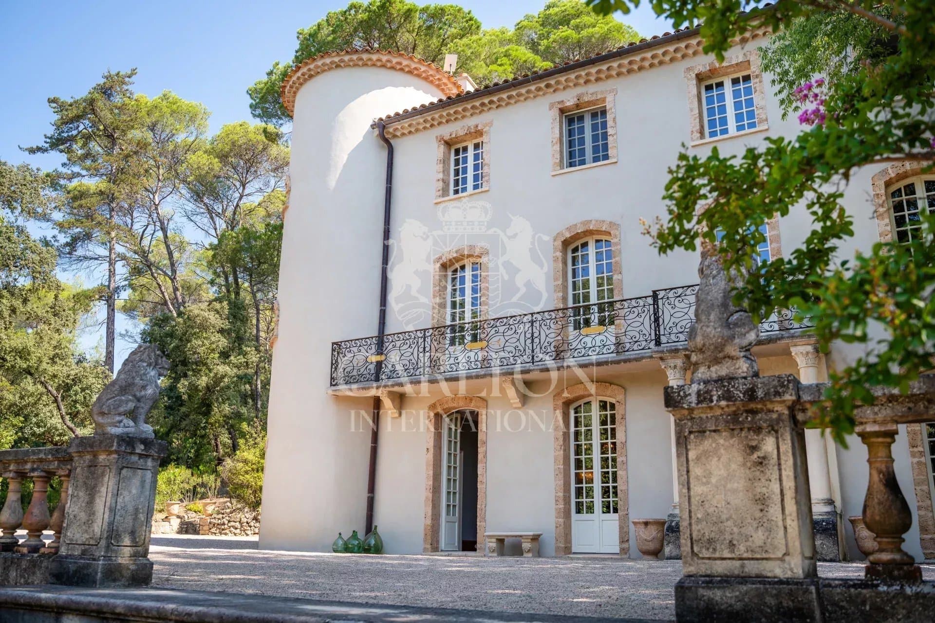 Elegant Château in Provence with Guest House and 13 Hectares of Land 2