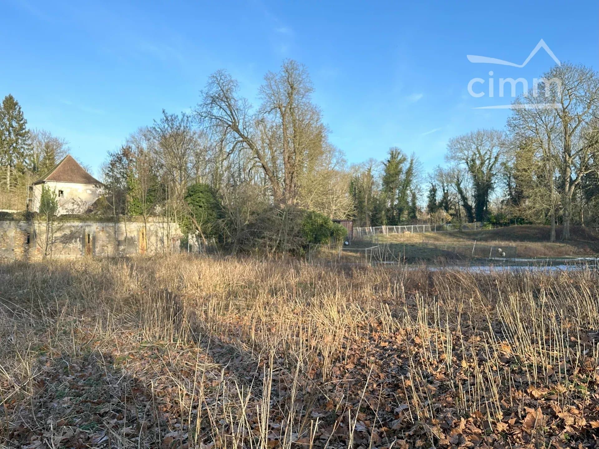 Restoration Opportunity at Gouvernes Castle on 14 Hectares 2