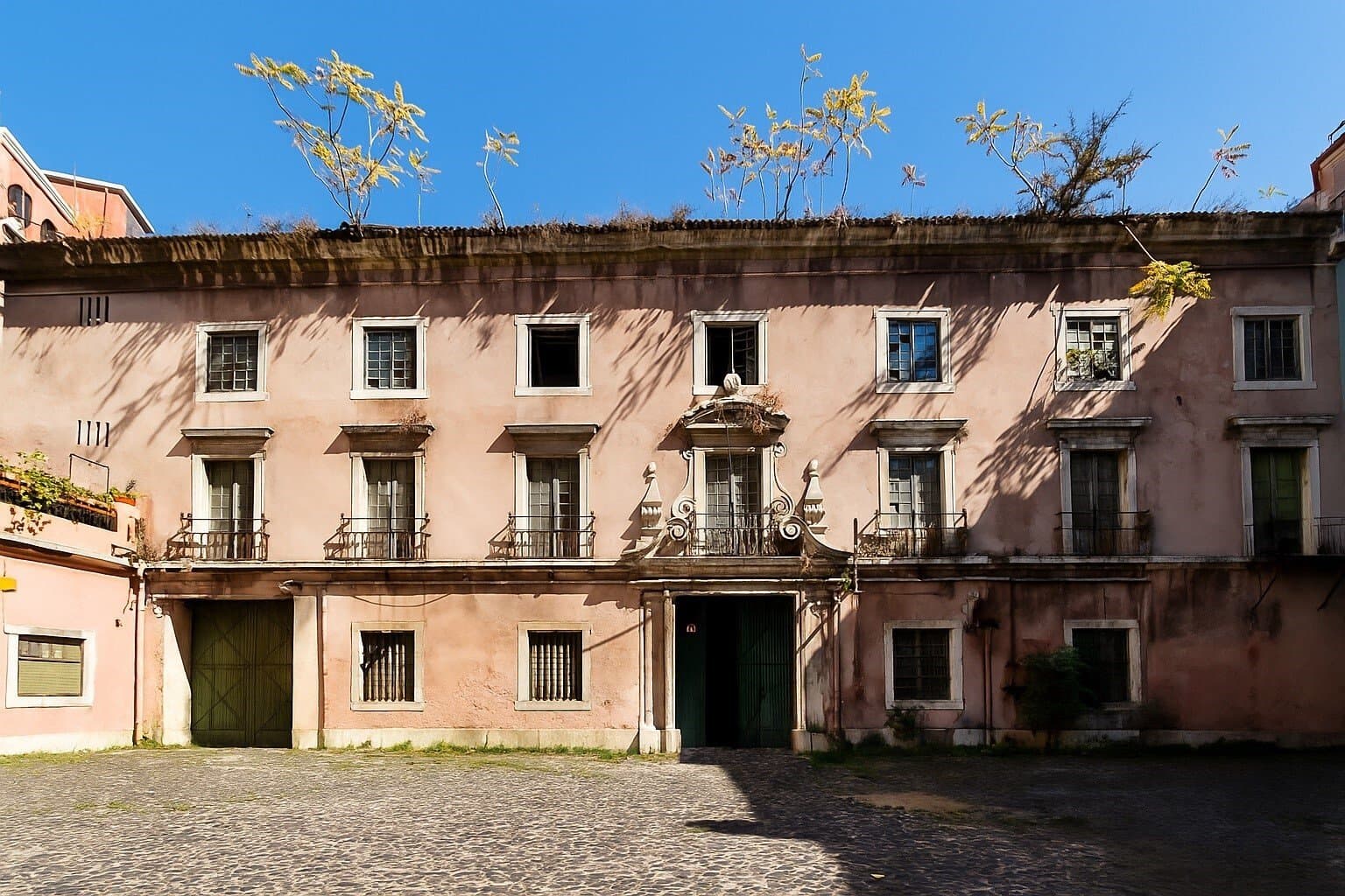 Historic 16th Century Palace in Lisbon's São Vicente District — Palace for sale in São Vicente, Portugal