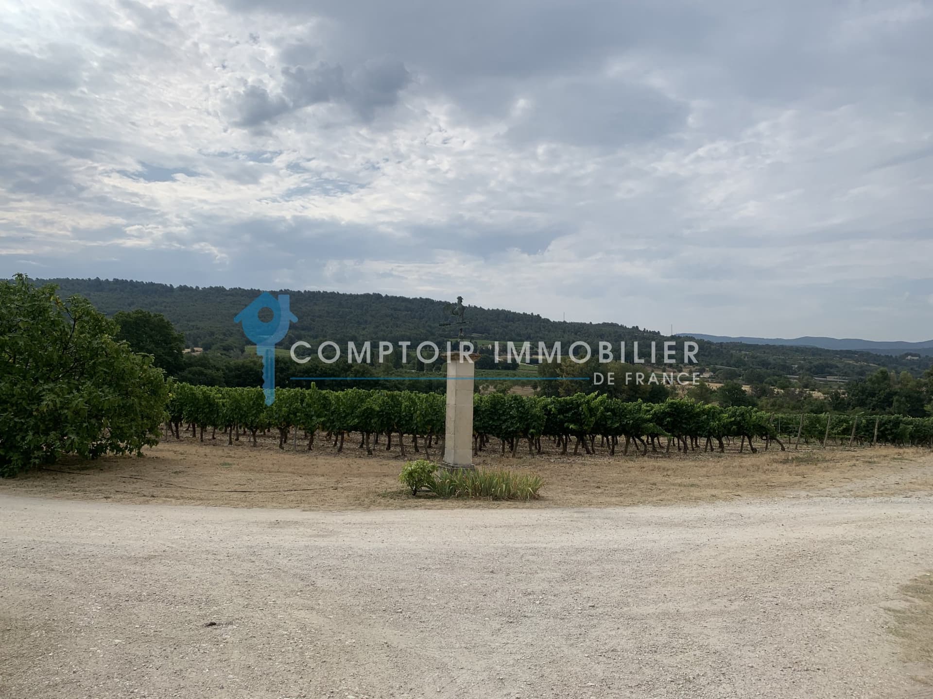 Charming 18th Century Bastide With Extensive Agricultural Land 3