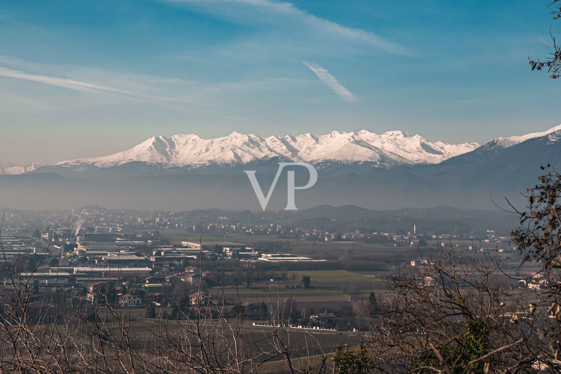 Historic Castle on the Via Francigena Ready for Custom Renovation 3