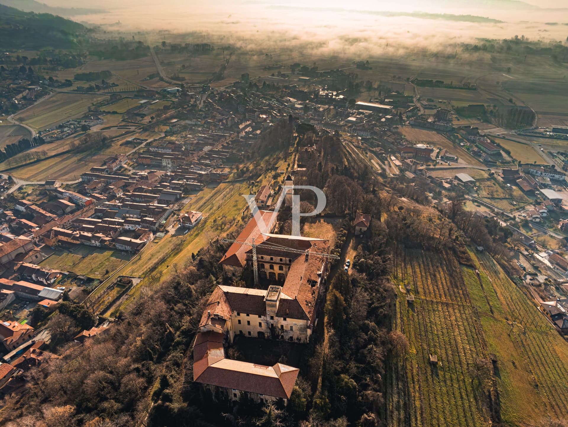 Historic Castle on the Via Francigena Ready for Custom Renovation 5