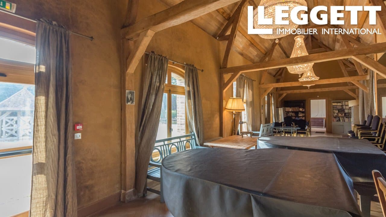 Remarkable 18th Century Manor Ideal For Luxury Events 5