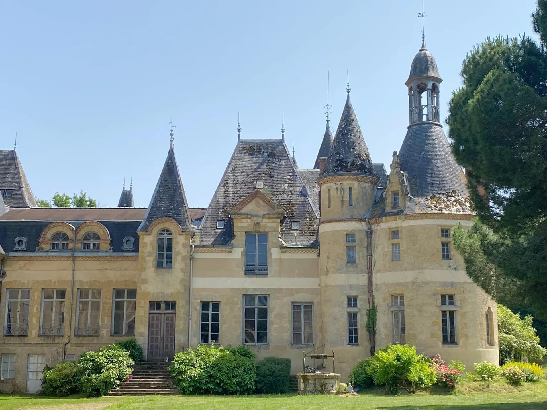 19th Century Château With Chapel, Outbuildings, Woods, And Pond