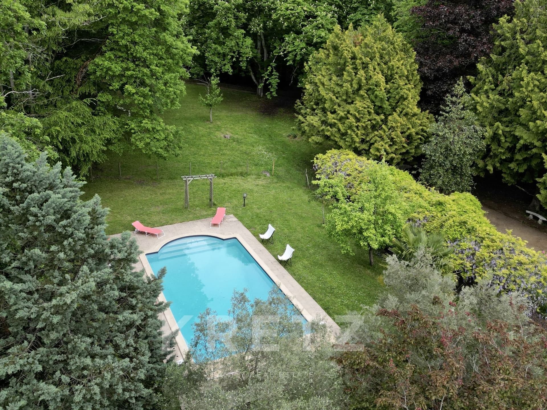 Historic 18th Century Château With Extensive Grounds Near Tours 2