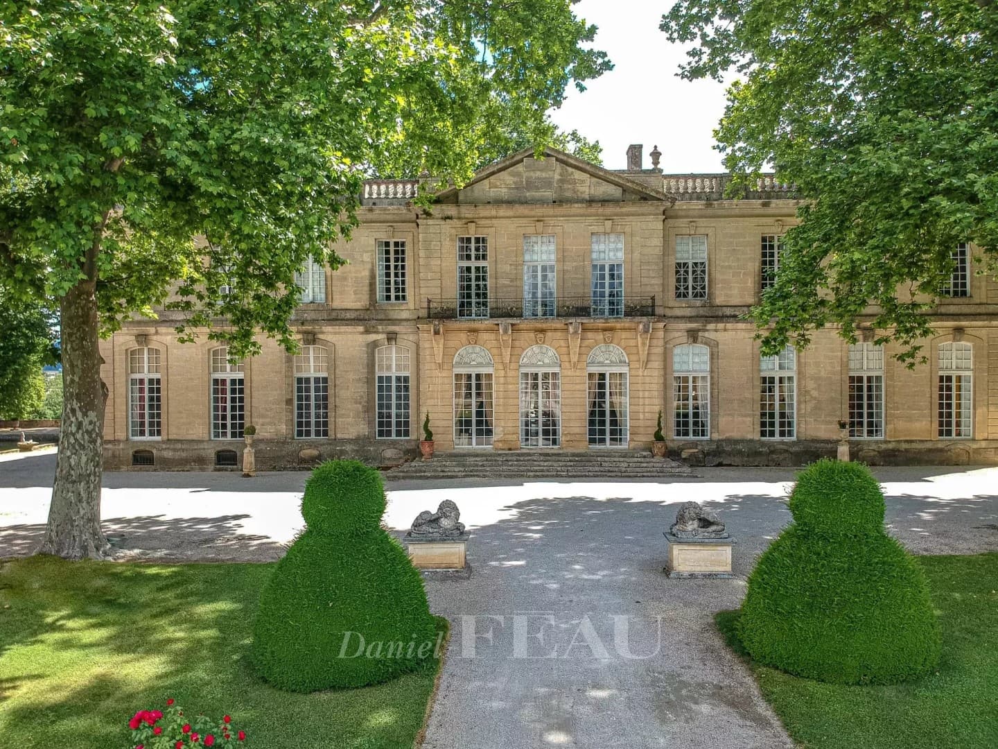 Exceptional Early 18th Century Château With Stunning Views 2