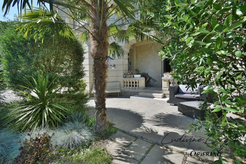 Elegant 19th Century Château With Indoor Pool And Guest House 5