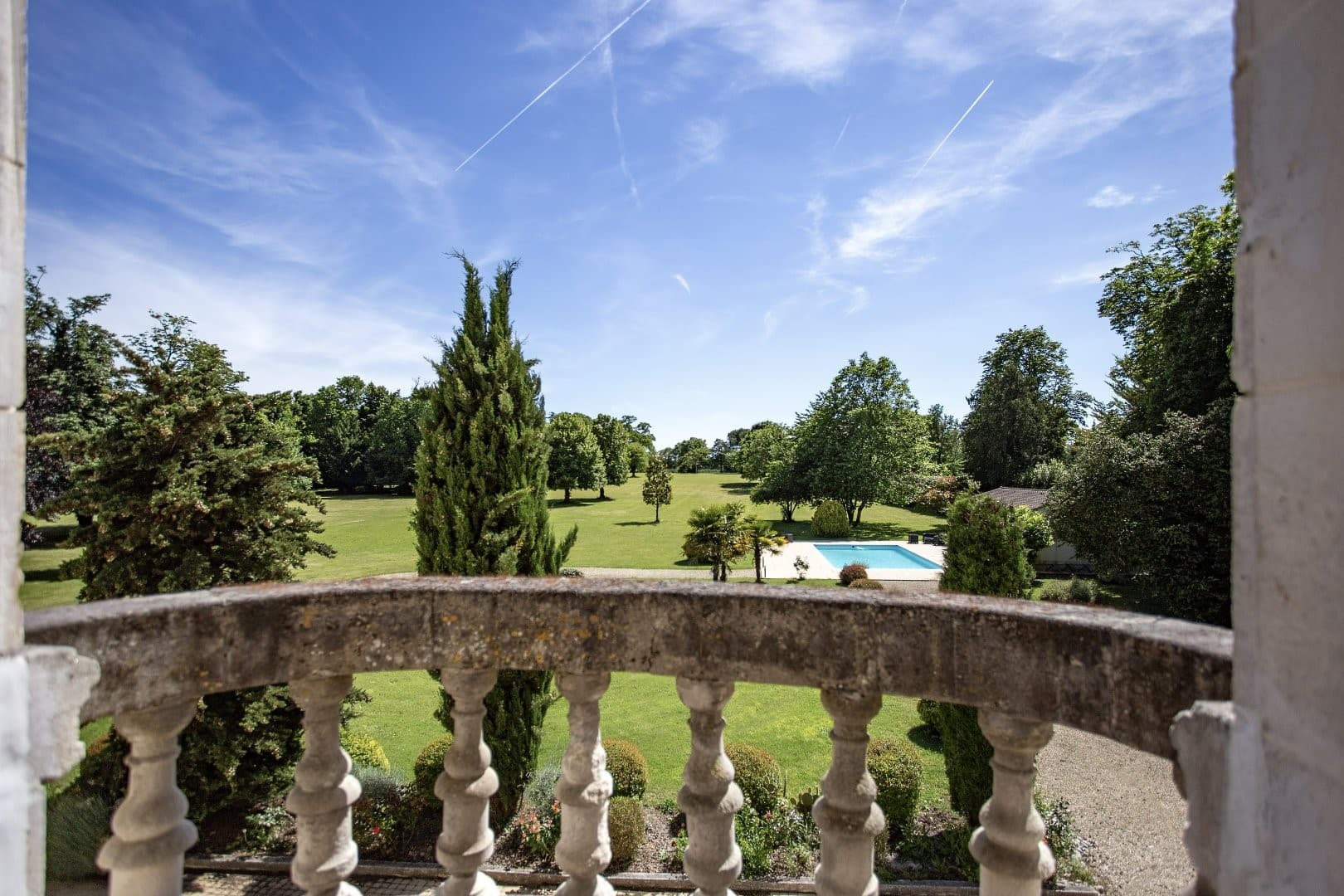 19th Century Château With 16 Bedrooms And Extensive Parkland 4
