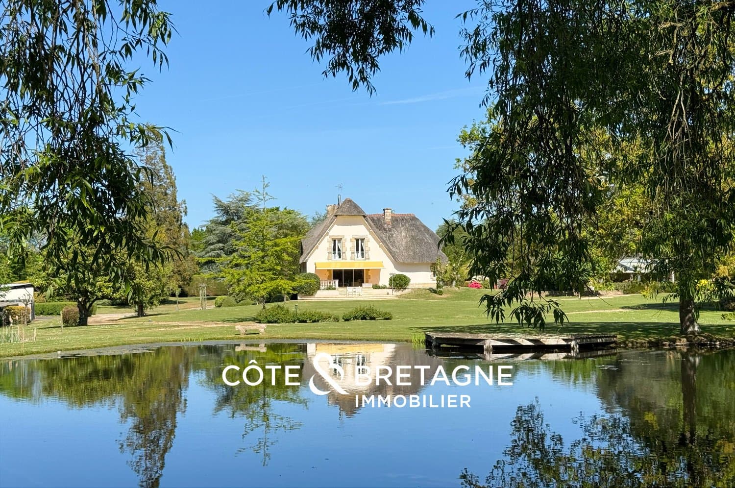 Prestigious Property with Indoor Pool, Tennis Court, and 6 Hectares of Park 2