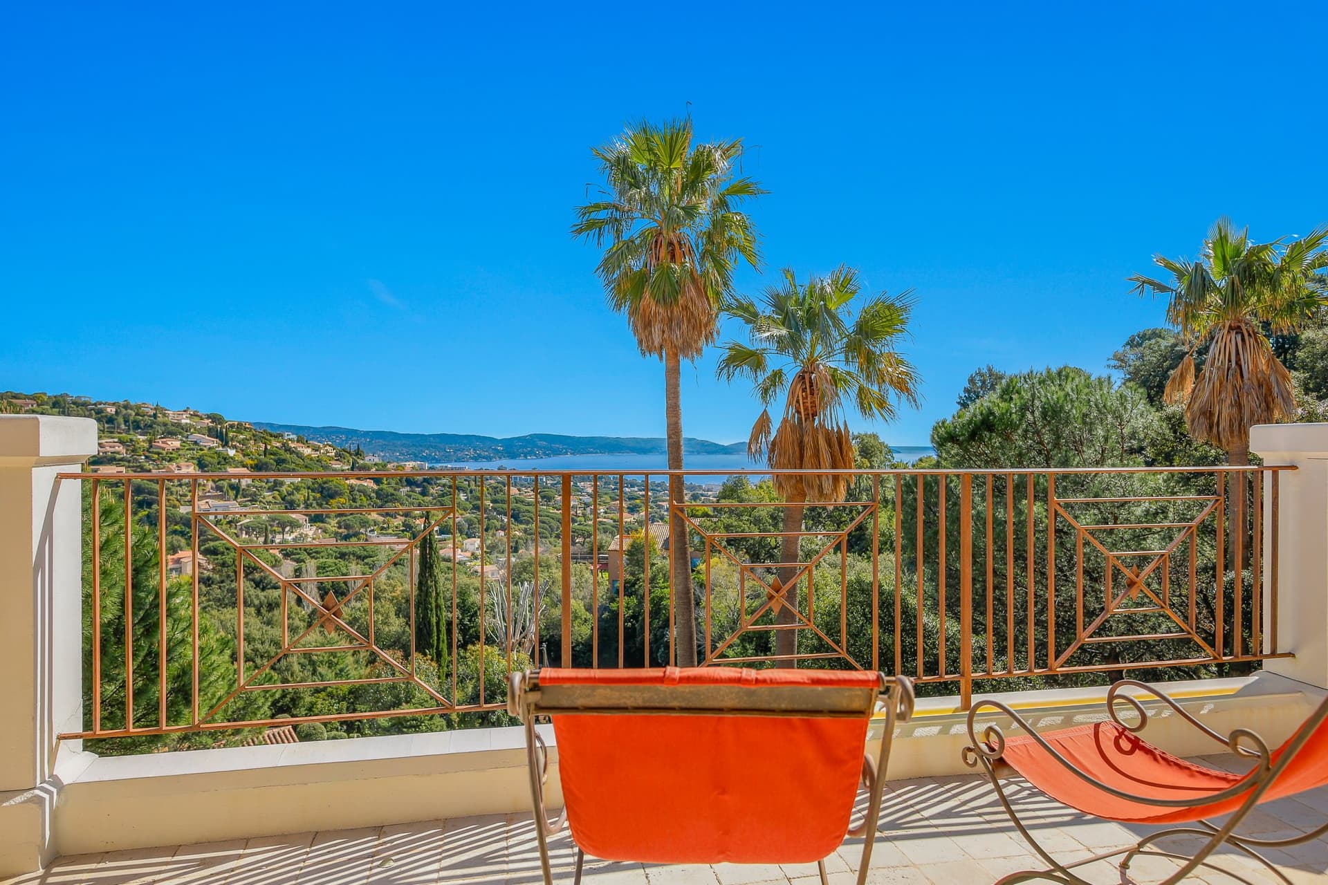 Beautiful Villa With Panoramic Sea View And Infinity Pool 3