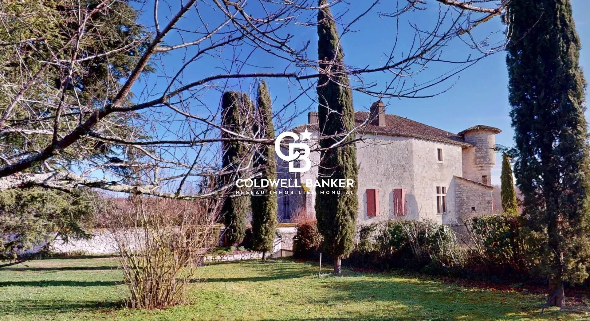 Historic Château with 600 Sqm of Living Space and Three Hectares of Parkland — Château for sale in France