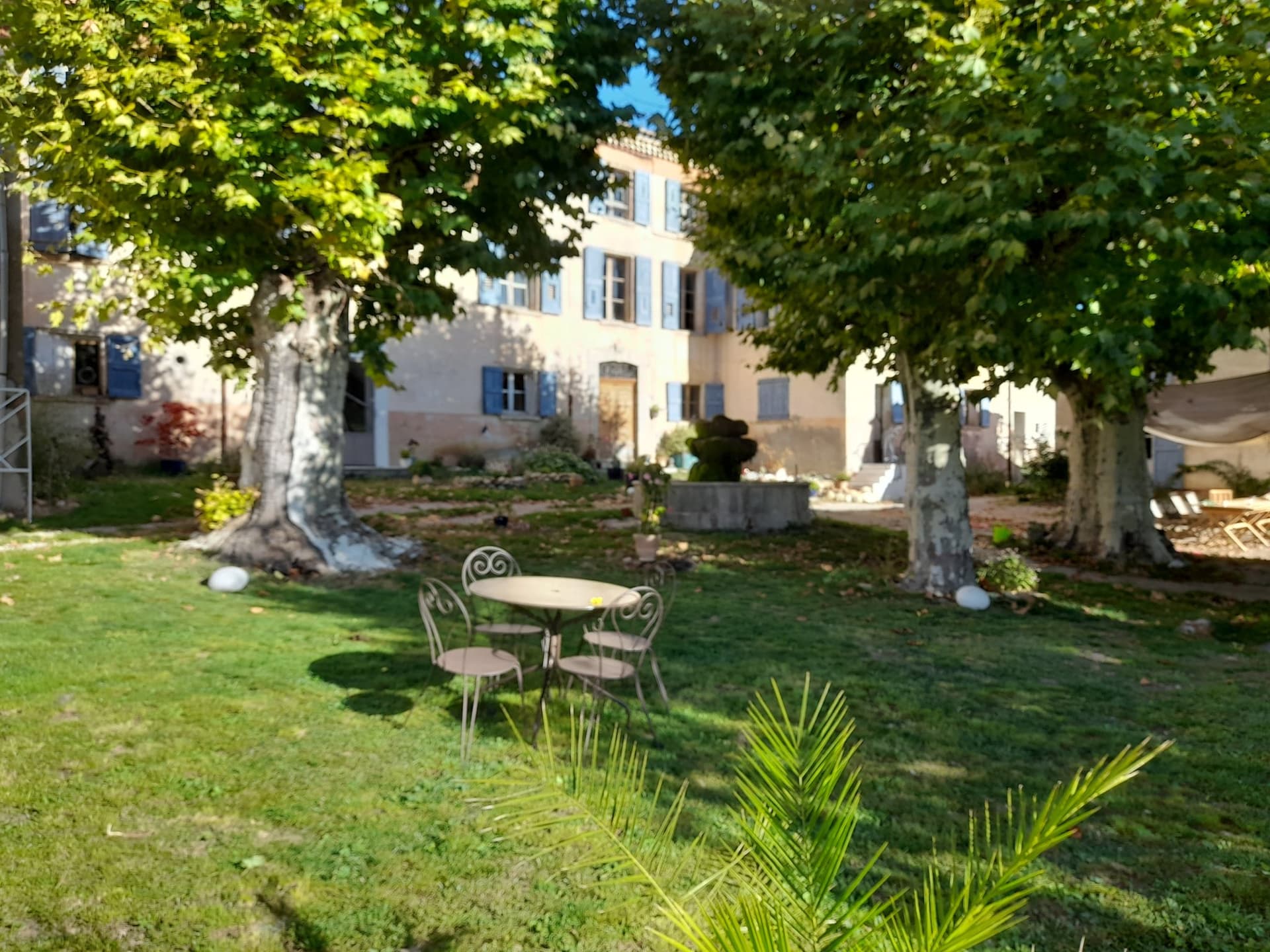 Charming 17th Century Castle With Panoramic View And Swimming Pool — in France