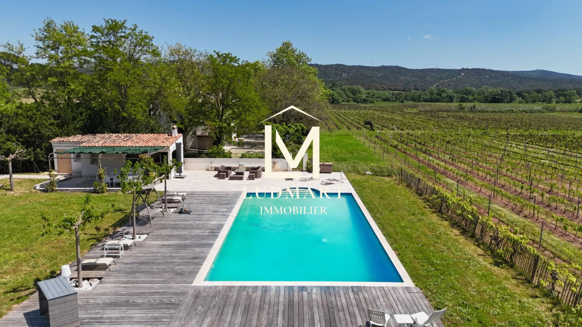 Charming Bastide With Organic Vineyard And Scenic Views