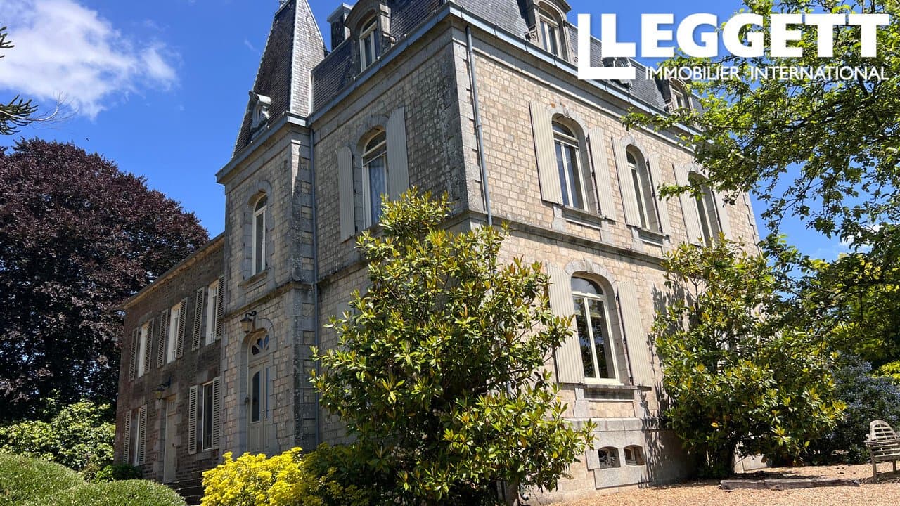 Château With Independent Apartment And Outbuildings In Peaceful Setting 4