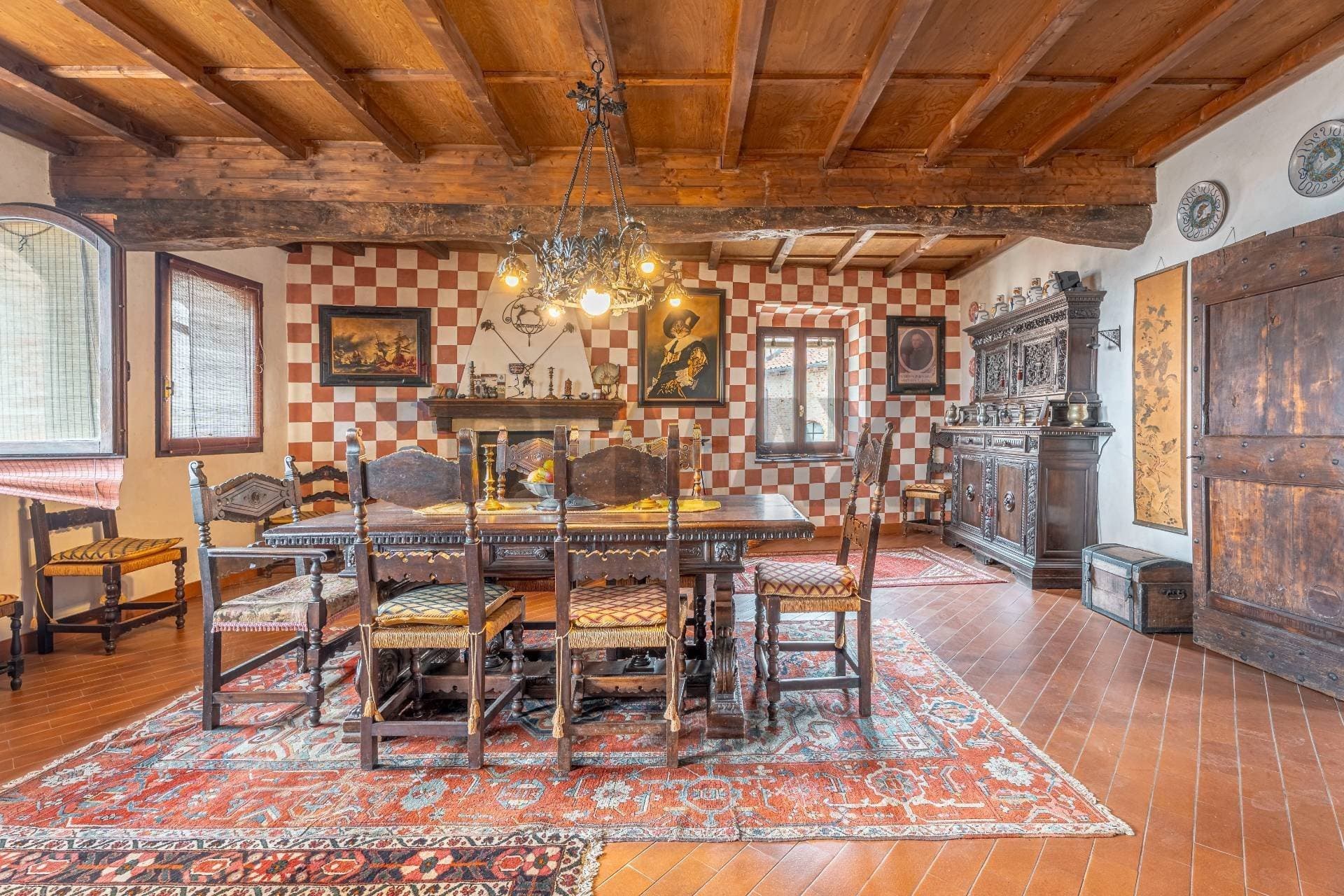 Enchanting Medieval Castle with Historical Features 3