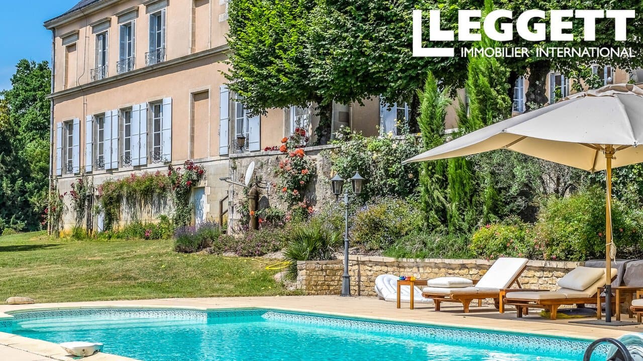 Beautiful Château With Eight Bedrooms And Guardian's House 2