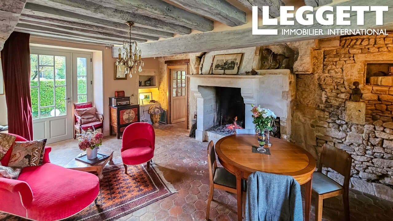 Charming 15th/16th Century Manor House With Beautiful Parklands 3